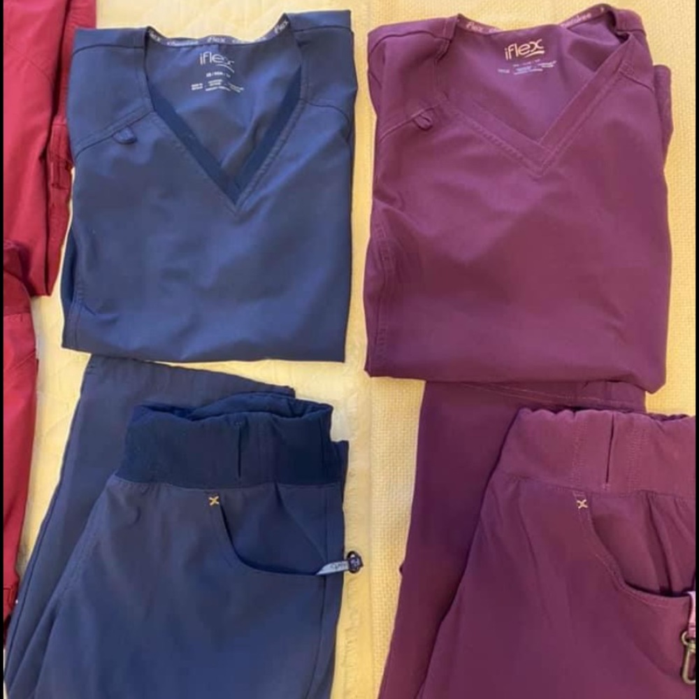Cherokee iFlex Women’s Scrubs in Eggplant and Navy